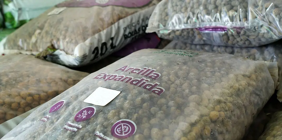 Sacos de arcilla expandida